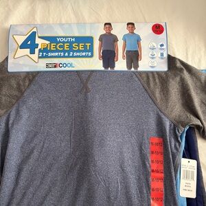 32 Degrees kid’s 2 piece set